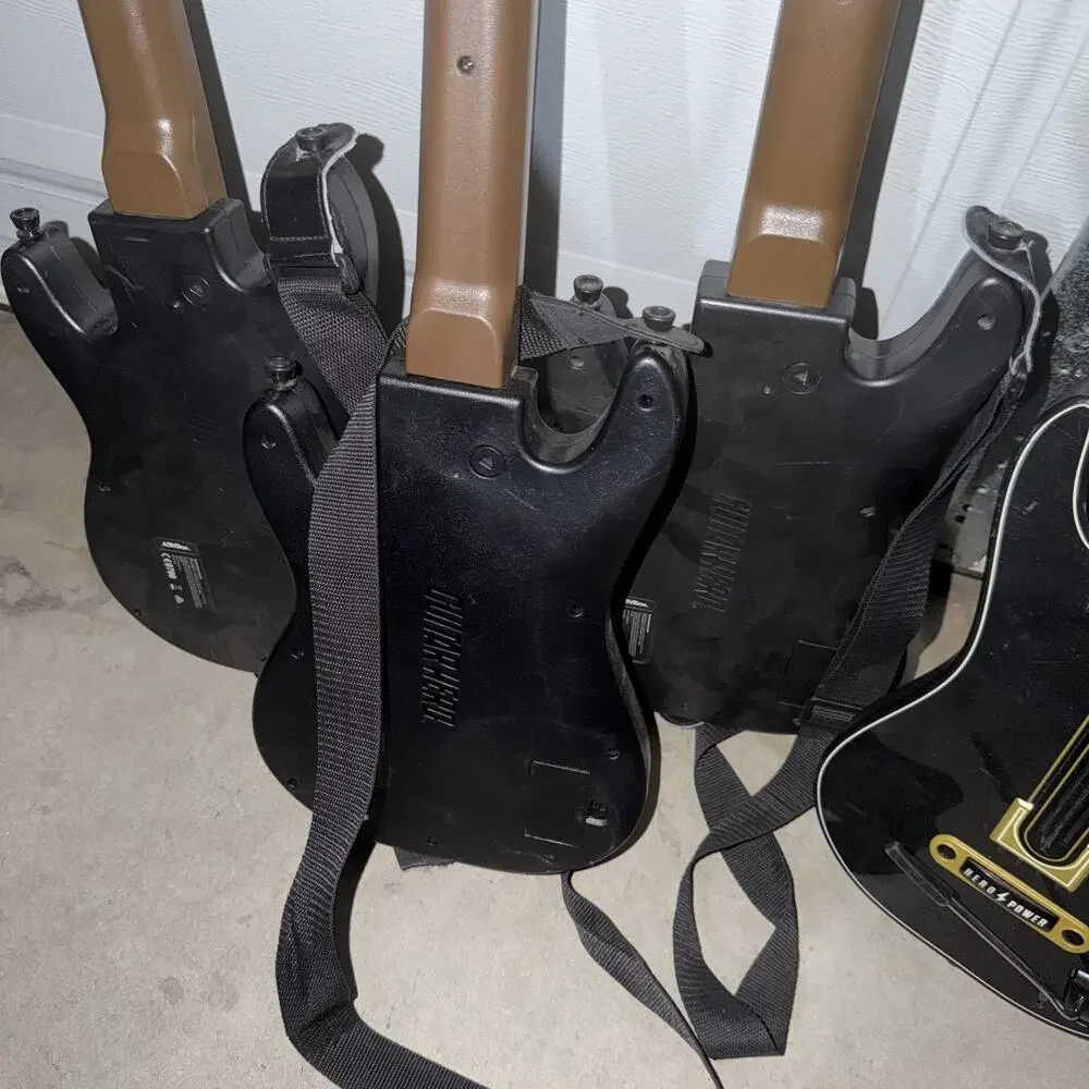 Lot of 5 Activision Guitar Hero Power Wireless Guitar Xbox 360/PS3 3 With Straps